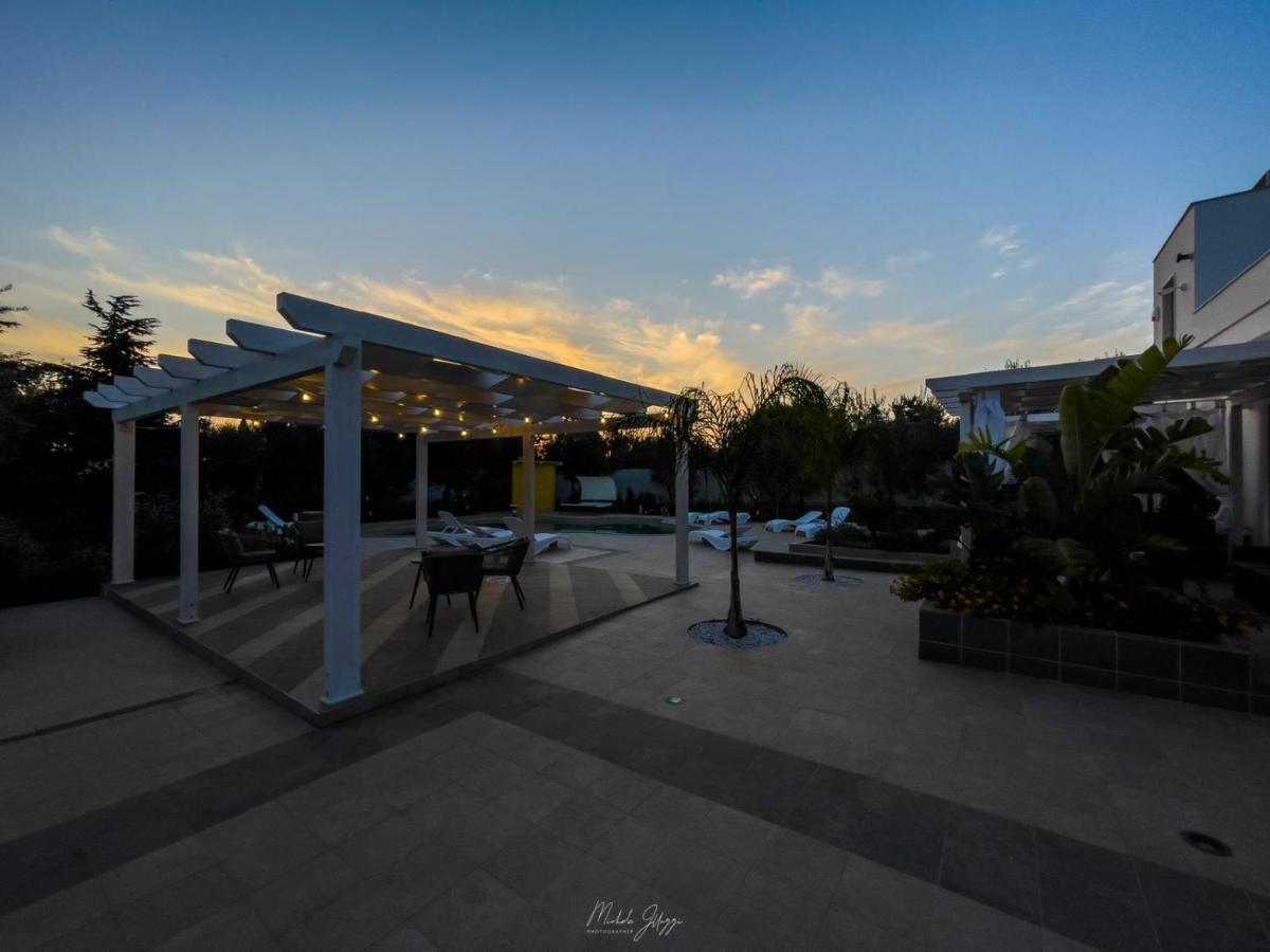 Relais Belvedere โจวีนัซโซ ภายนอก รูปภาพ