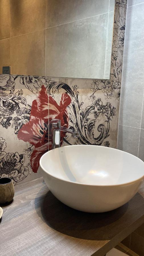 Relais Belvedere โจวีนัซโซ ภายนอก รูปภาพ